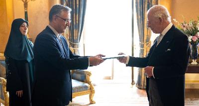 The Ambassador of the Islamic Republic of Iran presented his credentials to HM King Charles III