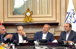 I.R. Iran, Ministry of Foreign Affairs- Iranian Parliaments Economic Commission holds meeting with Foreign Minister
